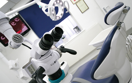 Dental Microscope used at The Dental Gallery